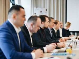 Айсен Николаев принял участие в первой стратегической сессии по работе над проектом Стратегии развития Арктической зоны РФ до 2035 года