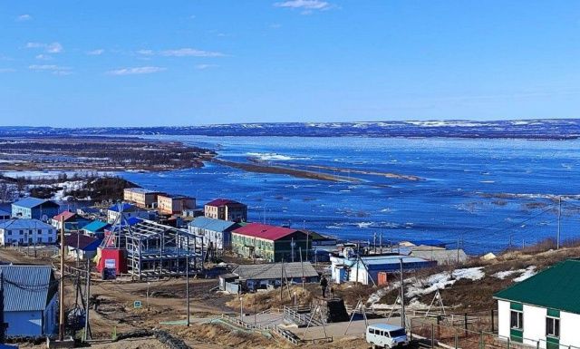 У села Саскылах сложилась опасная ситуация из-за паводка на реке Анабар