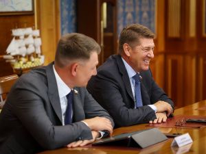 Глава Якутии встретился с делегацией Совета Федерации Федерального Собрания РФ