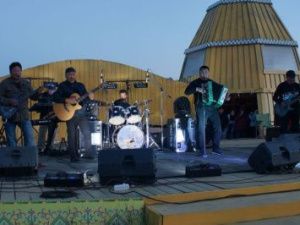 В Борогонцах состоялся фестиваль живой музыки «Тыын-FEST»