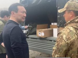 Айсен Николаев встретился с военнослужащими зенитно-ракетного полка