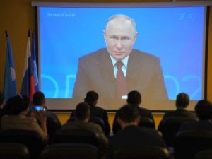 Евгений Григорьев: "Глава государства предельно честно и конкретно отвечает на вопросы граждан"