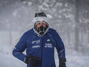 Полицейский из Италии пробежит марафон на «полюсе холода» в Якутии