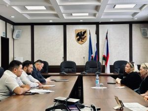 Евгений Григорьев провел прием граждан 17 июня