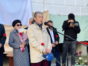 В Якутске установили бронзовую мемориальную доску заслуженному тренеру Дмитрию Коркину