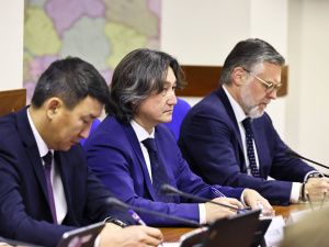 Глава Якутии поставил задачи перед новым составом правительства республики