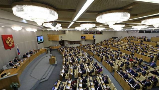 Госдума приняла закон о неотложных мерах поддержки экономики при пандемии