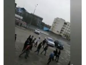 Видеофакт: В Якутске произошла массовая драка