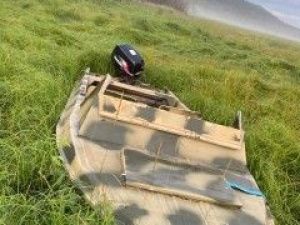 В Якутии лодка налетела на столб, четыре человека оказались в воде: Один из пассажиров скончался от переохлаждения