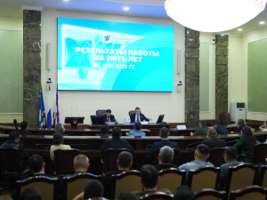 Евгений Григорьев встретился с работниками предприятий промышленности