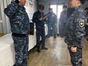 Министр внутренних дел по Республике Саха (Якутия) Владимир Прокопенко проверил работу сводного отряда, несущего службу в Дагестане