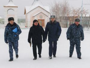 Глава Хангаласского района Республики Саха (Якутия) Сергей Гребнев посетил производство в исправительной колонии № 6 