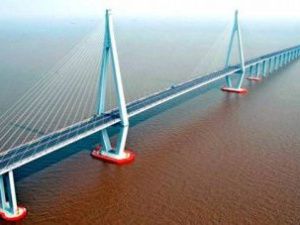 Работы по бурению для строительства моста через Лену в Якутии проведут до конца апреля