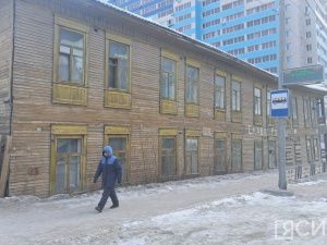 Стала известна судьба участка под аварийным домом на углу Короленко — Лермонтова в Якутске