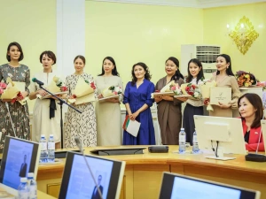 В Якутске презентовали  8-ой выпуск книги «Золотые семьи Якутии»