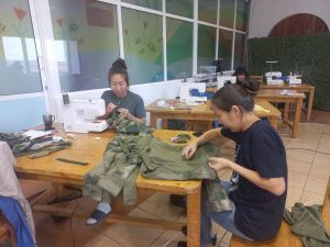 Швеи из Амгинского победили в конкурсе мастерства по пошиву одежды для участников СВО