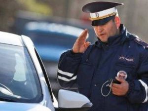 В Мегино-Кангаласском улусе мужчина пытался дать взятку инспектору ДПС