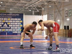 На турнире Иннокентия Халдеева в Усть-Алданском районе выявили лучших хапсагаистов