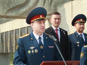 В День государственного флага Российской Федерации сотрудники уголовно-исполнительной системы торжественно приняли присягу и получили удостоверения