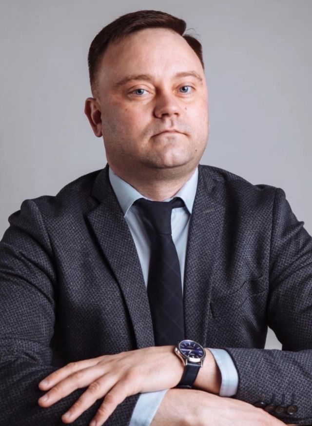 Директор муниципальной компании вывел из нее свыше 400 тысяч рублей, был освобожден от уголовной ответственности и оштрафован на 80 тысяч рублей