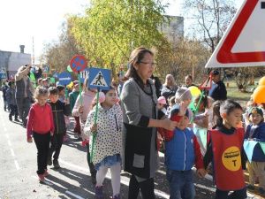 Народный бюджет: студенты построили площадку для детей