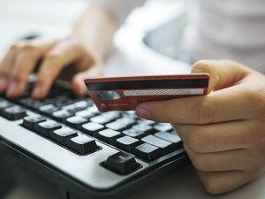 Двое жителей Якутска стали жертвами мошенников