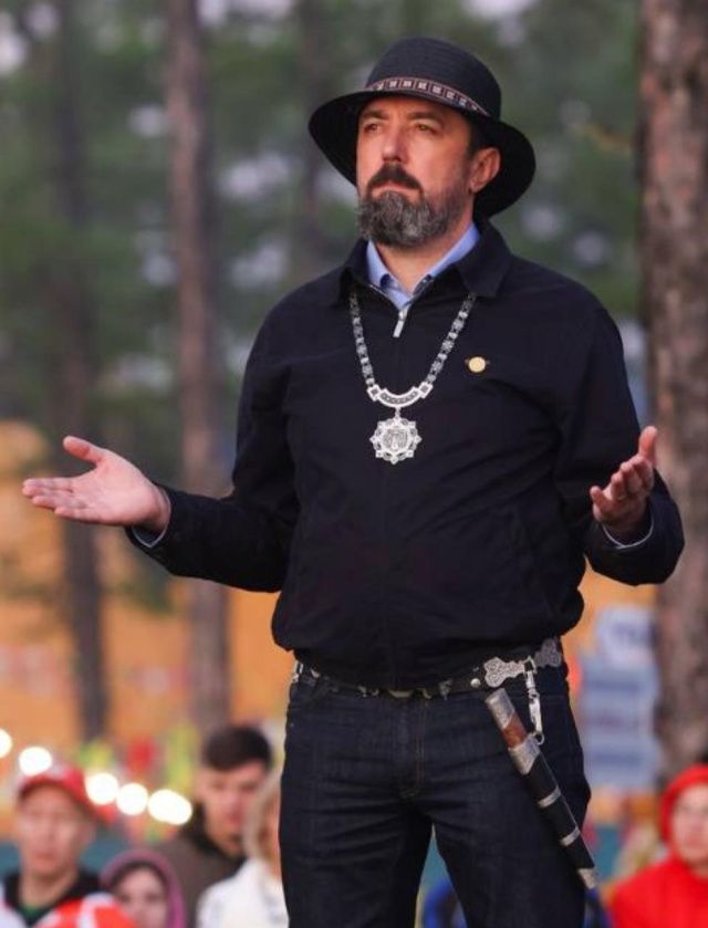 В Нерюнгринском районе чиновники в июле потратили 7,2 млн рублей на юбилейные книги