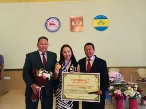 Чурапчинский улус подарил Матрене Ноговицыной автомобиль за победу на Чемпионате мира