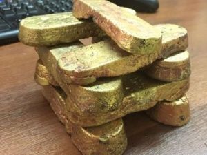 В Якутии мужчина спрятал в машине золото на 20 млн рублей