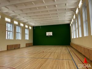 Премьер-министр Якутии принял участие в торжественной линейке школы № 29 Якутска