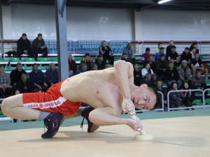 Верхоянец Пётр Прудецкий стал новым чемпионом Якутии по национальному многоборью