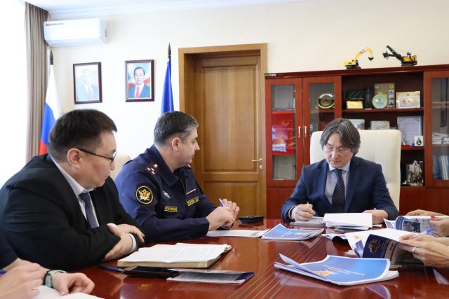 В Правительстве Республики Саха (Якутия) состоялась рабочая встреча по развитию и поддержке производственного сектора исправительных учреждений