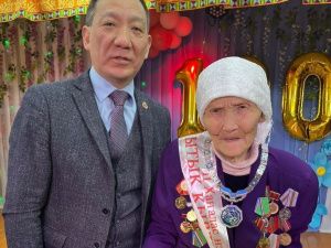 Жительнице Среднеколымского района Мотрене Гуляевой исполнилось 100 лет