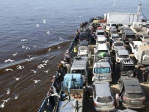 Установлены максимальные тарифы на перевозку легковых, грузовых и специальных автомобилей на паромной переправе «Якутск – Нижний Бестях»
