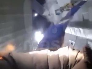 У самолёта авиакомпании "ИрАэро", летевшего из Якутска в Магадан, разгерметизировался люк в грузовом отсеке