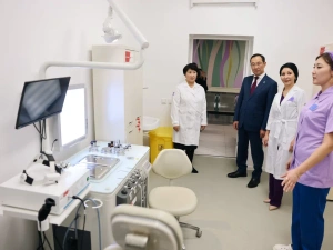 Президент России Владимир Путин открыл современную поликлинику в Таттинском улусе Якутии