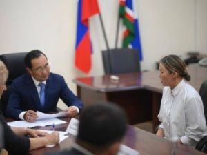 Глава Якутии поручил помочь многодетным семьям