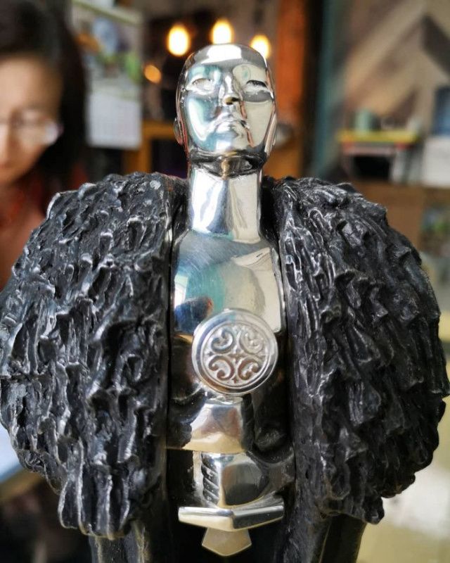 Якутский Джон Сноу из серебра ждет отправления к создателям «Игры престолов»