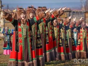 Айсена Николаева благословили
