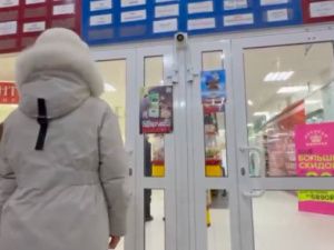 В Якутске девушка стала жертвой мошенников, попав на уловку с доставкой посылки