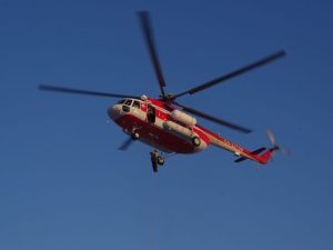 Двоих мужчин с тяжелыми ожогами эвакуировали с отдаленного острова в Якутии