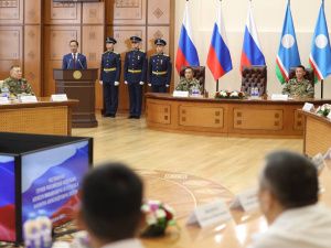 В Якутске состоялось чествование Героев России Филиппа Евсеева и Алексея Неустроева