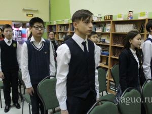 В честь Дня защитника Отечества школьникам вручили паспорта