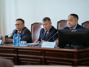 В Якутске поздравили финансистов с профессиональным праздником