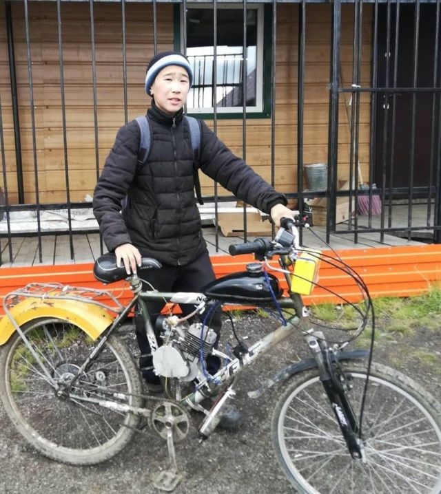 Юный якутянин смастерил своими руками мотоцикл из велосипеда  