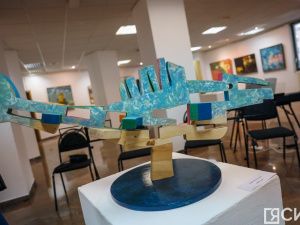 Выставка художника Михаила Старостина открылась в Якутске