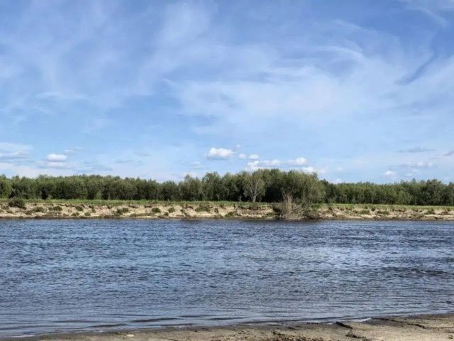Уехали на рыбалку и не вернулись: на реке Лене пропали трое мужчин