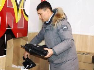 Крытый ледовый корт в Ленске может принимать ещё больше желающих покататься