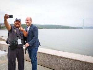 Фоторепортаж с первого дня ВЭФ-2023: улица Дальнего Востока и культурная программа