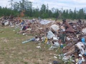 В Усть-Алданском районе неизвестные уничтожили плодородный слой почвы и устроили свалку
